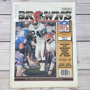 1990 Cleveland Browns News/Illustrated NFL Pre-Draft Issue Smith/Seau/Webb/Hoard